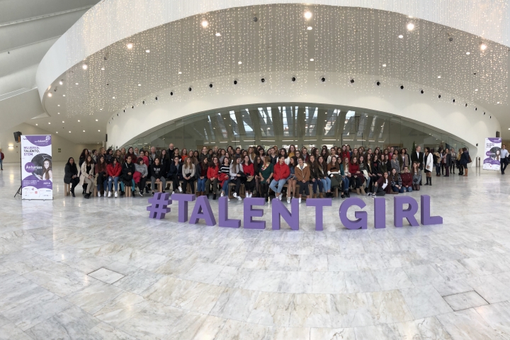 Segunda masterclass proyecto Stem Talent Girl en Asturias. Calatrava Palacio de Congresos (Oviedo)